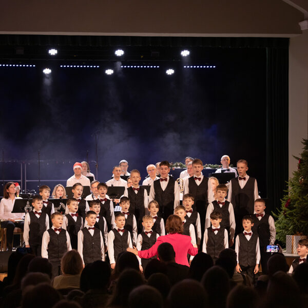 Zēnu kora koncerts Dobelē 13.12.2025.