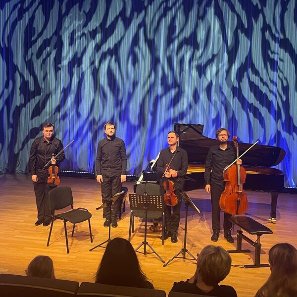 21.11.2025. Quadra.Vasks. Laika paralēles.