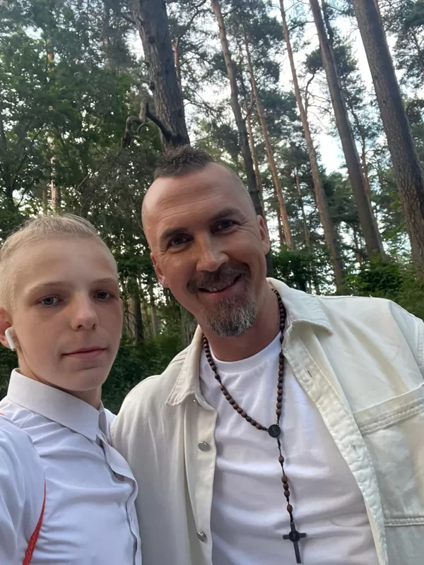 Ar Jāni Buķeli