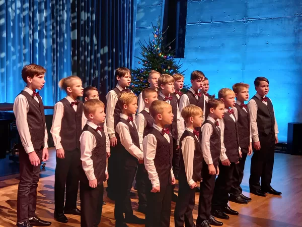 Decembris- koncertu laiks! Kora nodaļas koncerts.
