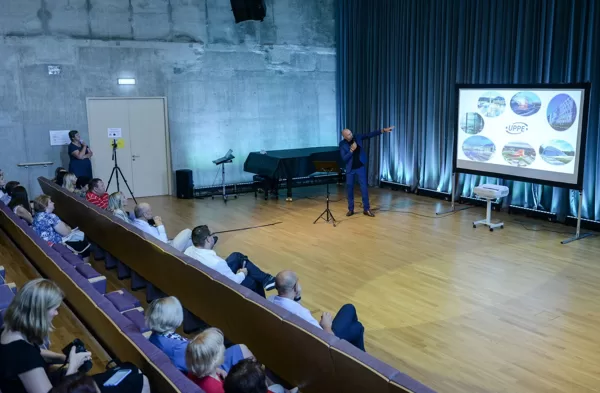 Šodien, Dobelē, koncertzālē "Zinta" aizvadījām Ekonomikas ministrija organizēto forumu "#AtbalstsUzņēmējiem - impulss jaunam izrāvienam”.